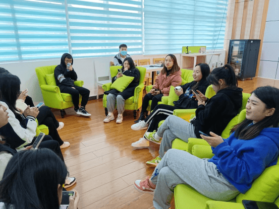 我院召开第二次防艾宣讲培训会329.png