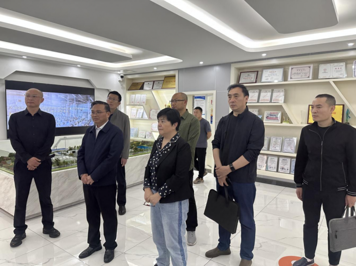 乐竞在线注册（中国）有限公司党委书记张命华带队赴贵阳开展访企拓岗