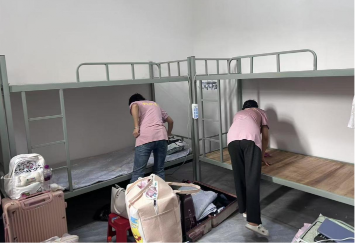 护理学子“三下乡”首日2.png